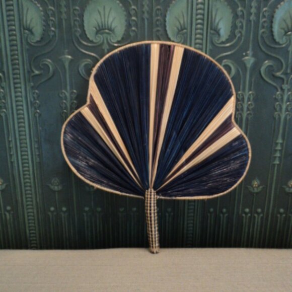 vintage wicker fan wall decor - Picture 1 of 2